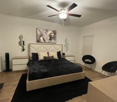 Del Valle Casa | Entire house near airport & COTA
