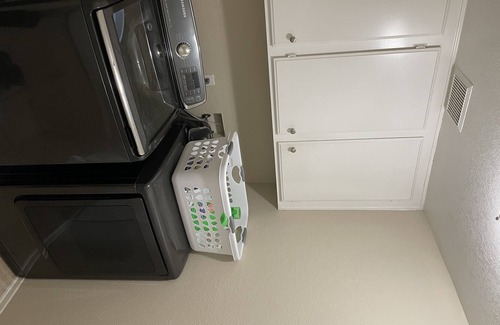 Palmdale Apartamento | Entire house nearby market shops
