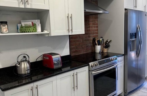 Norwalk Casa | Entire House on Scenic Estate with Private Pond in Exclusive Neighborhood