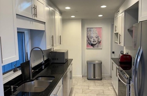 Norwalk Casa | Entire House on Scenic Estate with Private Pond in Exclusive Neighborhood