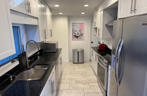 Norwalk Casa | Entire House on Scenic Estate with Private Pond in Exclusive Neighborhood