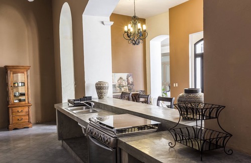 Downtown Guadalajara Villa | 5 habitaciones / 5 baños. Pvt Villa / POOL / Premiado # 1 por la renovación de la ciudad