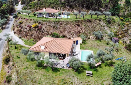 Molares Casa | Casa completa para 5 personas, piscina privada, se aceptan mascotas. Totalmente equipado