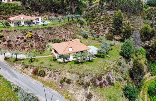 Molares Casa | Casa completa para 5 personas, piscina privada, se aceptan mascotas. Totalmente equipado