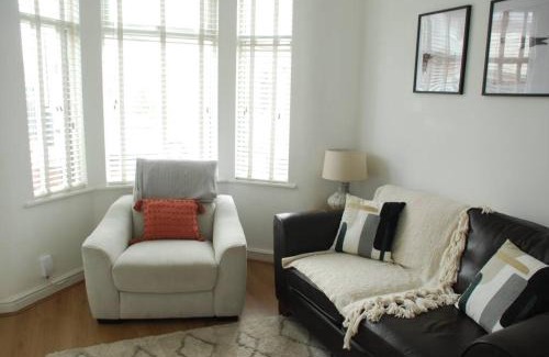 Waterloo Casa | Entire house, Waterloo, free street parking