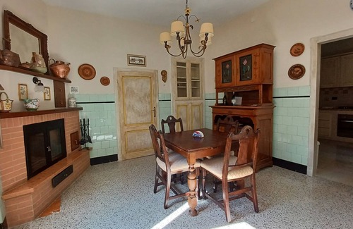 Gualdo Cattaneo Casa | Casa privada completa lejos de turistas en un pequeño pueblo italiano