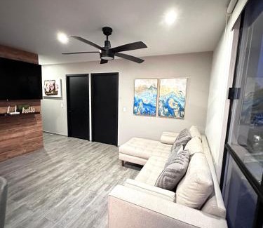 Gustavo A. Madero Apartamento | Entire Luxurious Apartment in Shopping Mall