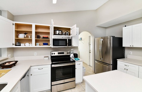 Poinciana Casa | Entire Luxury home 3 bed 2 bath Near Disney!