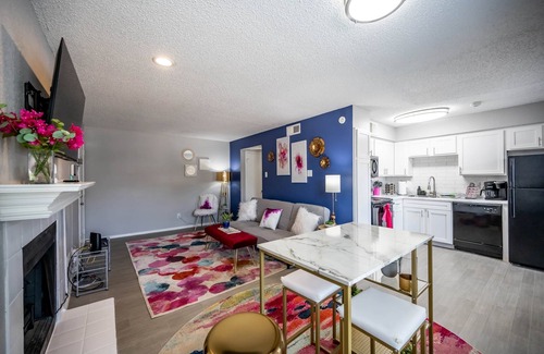 South Arlington Apartamento | Entire Place ✶Wi-Fi✶Washer Dryer✶ 4k TV ✶Pets Allowed #615
