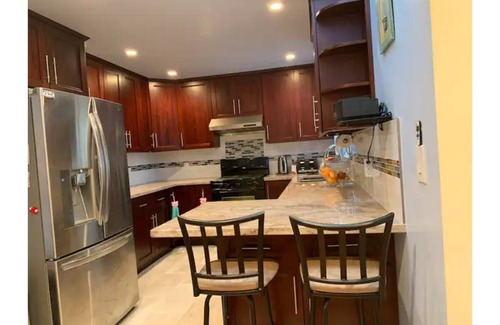 Daly City Casa | Entire Private 2nd Floor - 6 family members enjoying home! Free 1 car parking