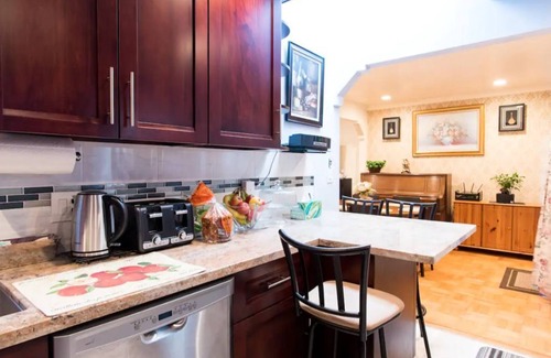 Daly City Casa | Entire Private 2nd Floor - 6 family members enjoying home! Free 1 car parking