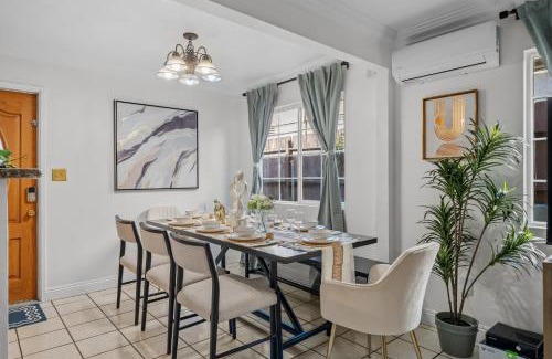 Lincoln Acres Casa | Entire Private 4-Bedroom w Garage & Gated Yard, Near San Diego Gaslamp, Beach, Available Now