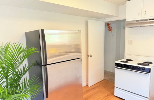 El Cerrito Apartamento | Entire Private Guest Suit/ UC Berkeley / SF