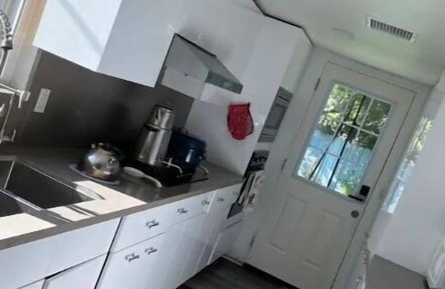 Canoga Park Casa | Entire private Luxury 1 Bedroom unit