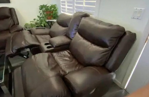 Canoga Park Casa | Entire private Luxury 1 Bedroom unit