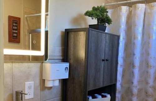Canoga Park Casa | Entire private Luxury 1 Bedroom unit