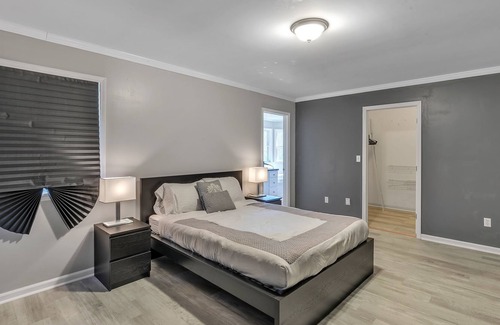 Putnam Valley Casa | Entire Putnam Valley Estate - 5BR Hot Tub Sauna by RedAwning