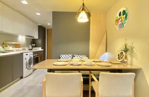 Bangkok Central Business District Condominio | Entire Apartment 3 Beds 2 Bathrooms for 6Pax near BTSAsoke / Terminal21