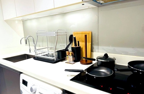 Bangkok Central Business District Condominio | Entire Apartment 3 Beds 2 Bathrooms for 6Pax near BTSAsoke / Terminal21