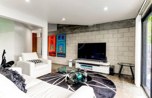 Hendricks and Venice Isles Apartamento | Entire townhouse Ft Lauderdale