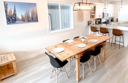 Fairways Casa | Entire Townhouse w/ large private hot tub