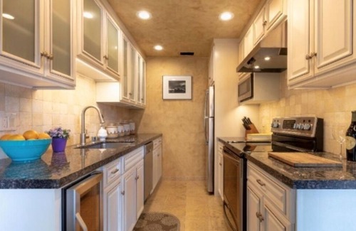 Alta Mesa Condominio | Entire Vacation Condo on Santa Barbara Mesa