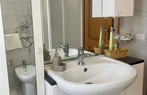 Roccasicura Casa | ENTIRE VACATION HOME ON 2 FLOORS NEAR ROCCARASO, CAPRACOTTA, CAMPITELLO