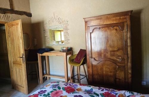 Cajarc Cama Y Desayuno | Entre Pierres et Légendes