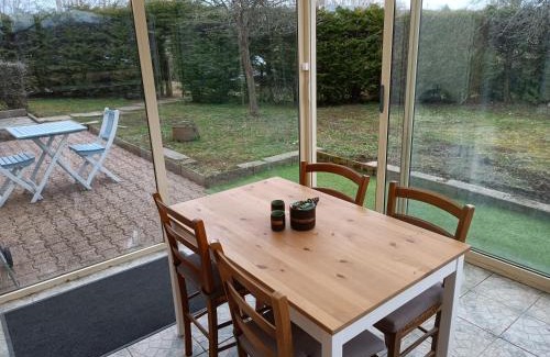 Monestier-Merlines Casa | Entre Puy-de-Dôme et Corrèze Appartement pour 4 personnes avec terrasse et jardin