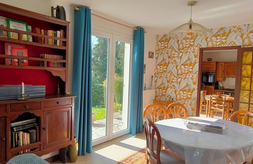 Plelan-le-Petit Casa | CASA AMPLIA Y CALIENTE