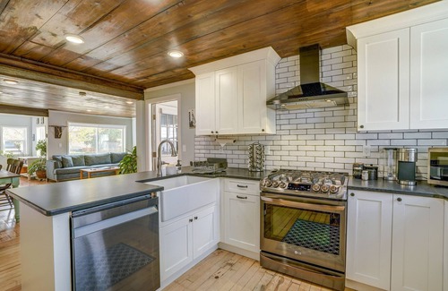 Franklin to the Fort Casa | EnvironmentalChalet, Heart of Missoula;Chefs Kitchen! FencedYrdBrooklinenSheets!