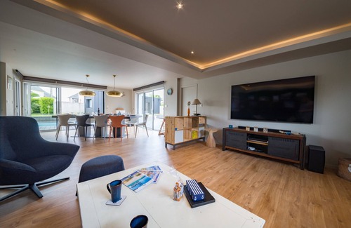 Ploudalmezeau Villa | EOR GLAS - Villa with pool and spa near the sea