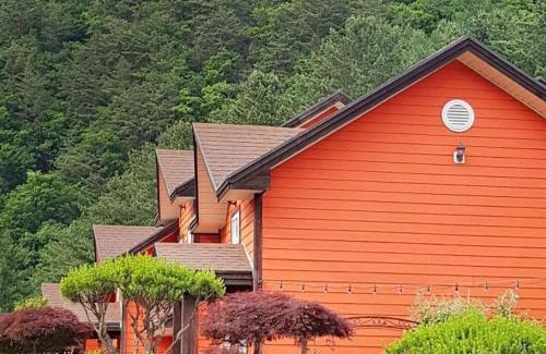 Heungjeonggyegok Casa | Eoullim Pension Starlight Yard