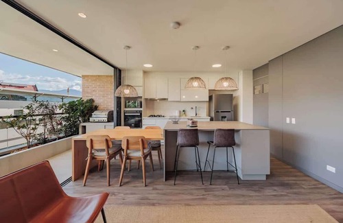 Lalinde Apartamento | |EP| Spacious Apt W/Desk, Balcony, pool/ Views