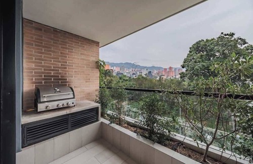 Lalinde Apartamento | |EP| Spacious Apt W/Gym, Balcony, pool/ Views
