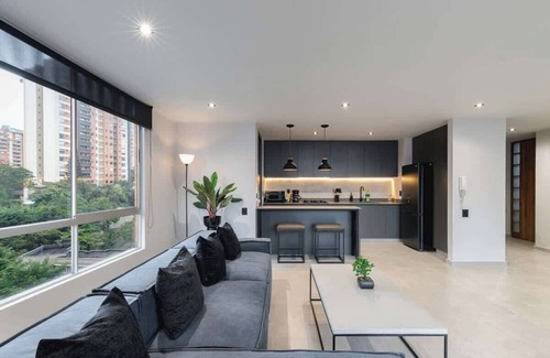 Lalinde Apartamento | |EP| Spacious Apt with AC, Workspace, Views
