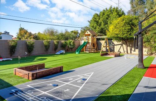 Paradise Park Vista Casa | Epic Family Home Pool Slide Putt Putt Theatre Room
