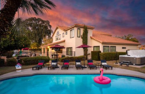 Paradise Park Vista Casa | Epic Family Home Pool Slide Putt Putt Theatre Room
