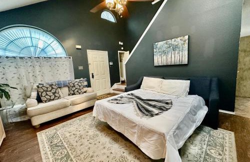 Ederville Casa | Epic Location Cool Pool, 6Flags, Rangers, Cowboys