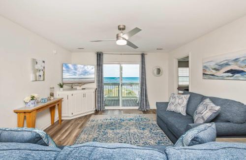 North Myrtle Beach Casa | EPIC Oceanfront Sleep 36 Private Pool SP