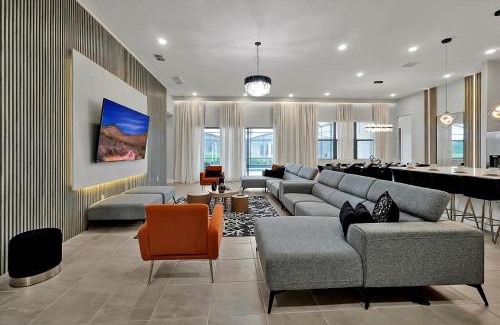 Florida Central Atlantic Coast Casa | Epic Orlando Mansion-Pool-Game Room-Theater-2