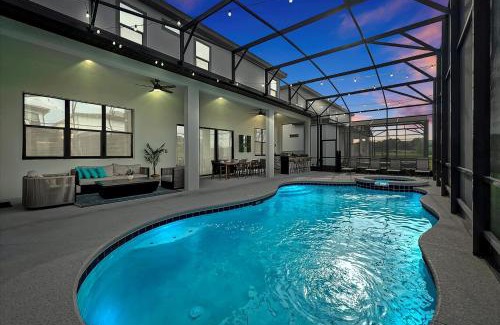 Florida Central Atlantic Coast Casa | Epic Orlando Mansion-Pool-Game Room-Theater-2