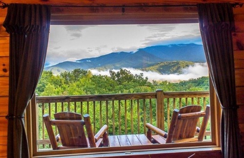 Gatlinburg - Pigeon Forge Cabina | Increíblemente impresionantes vistas Smokies! ¡Cine en casa! Las mejores comodidades! 5 minutos. a twn!