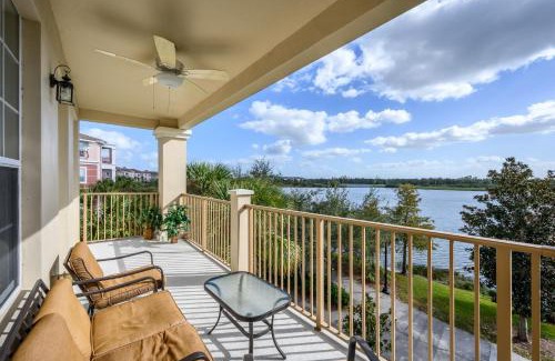 Florida Central Atlantic Coast Apartamento | Epic Universe Vista Cay Lakeview Condo - 1019
