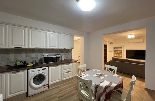 Sector 1 Apartamento | Epica @Iarca Inn