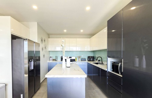 Miradero Casa | EpicView Casita - King Bed & Queen Bed - AC - High Speed WiFi - 65" Smart TV
