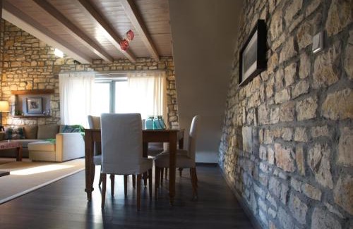 Pogoni Apartamento | Epirus Stone Suites