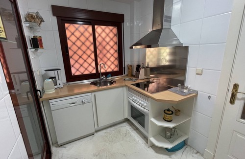 Motril Apartamento | B2. Totalmente equipado, Terraza de 32 m2 a 5 min de Playa Granada.