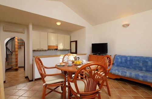 Porto San Paolo Casa | Erica 22 - Vista Village by Interhome