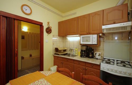 Gyula Apartamento | Erika Apartmanház